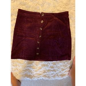 Forever 21 maroon textured mini skirt